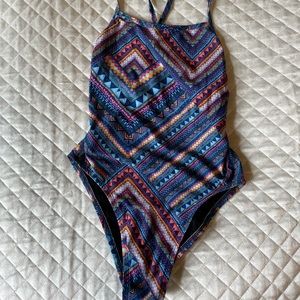 Jolyn Sz 26 Brandon Fixed-back multi-color suit